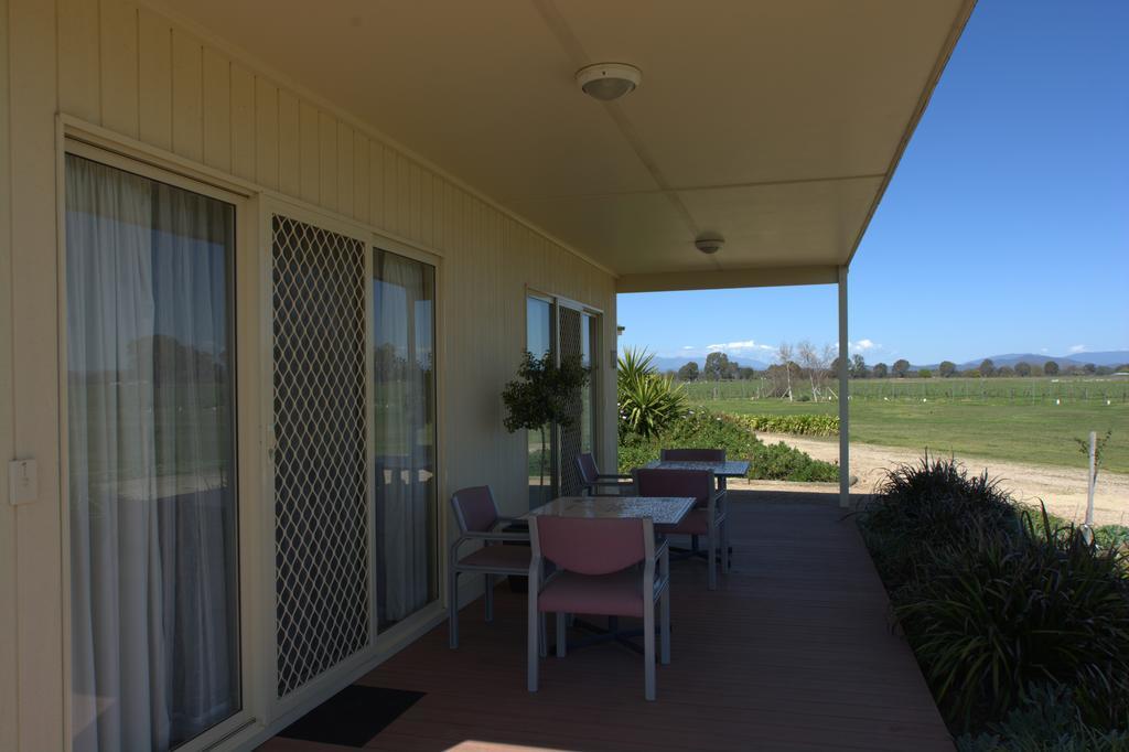 Milawa Muscat Retreat B&B Bagian luar foto
